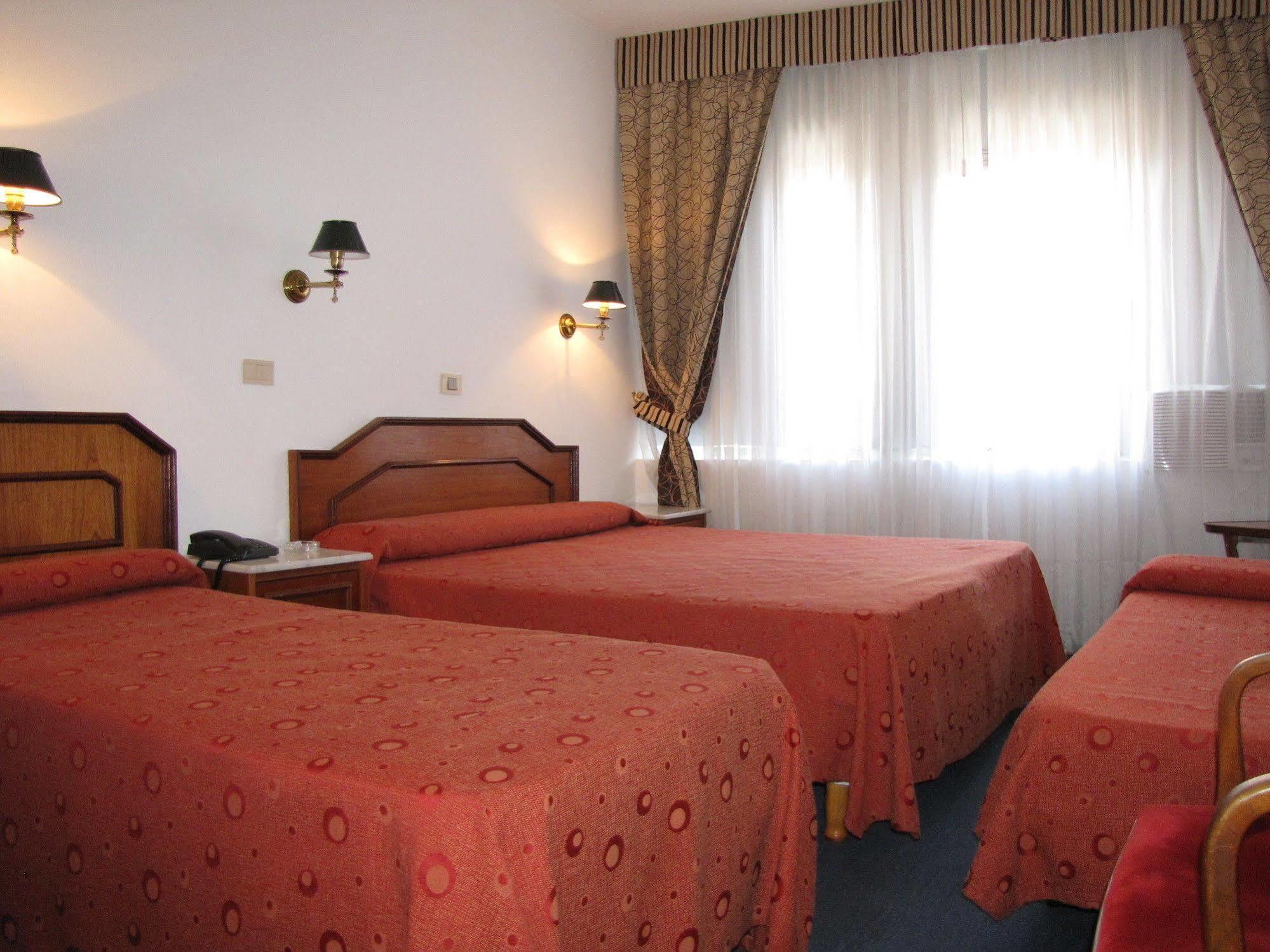 Hotel Tres Sargentos Μπουένος Άιρες Εξωτερικό φωτογραφία